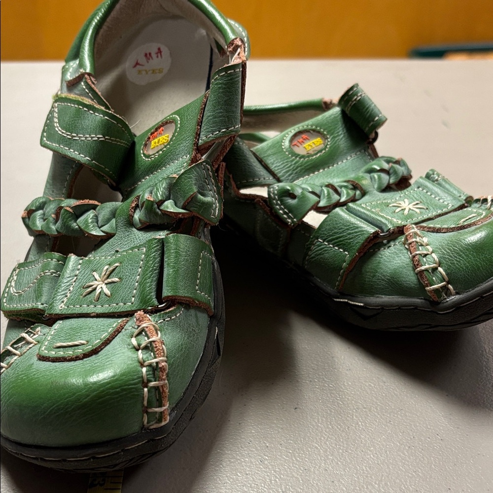 TMA Eyes Green Braided Leather Fisherman Sandals